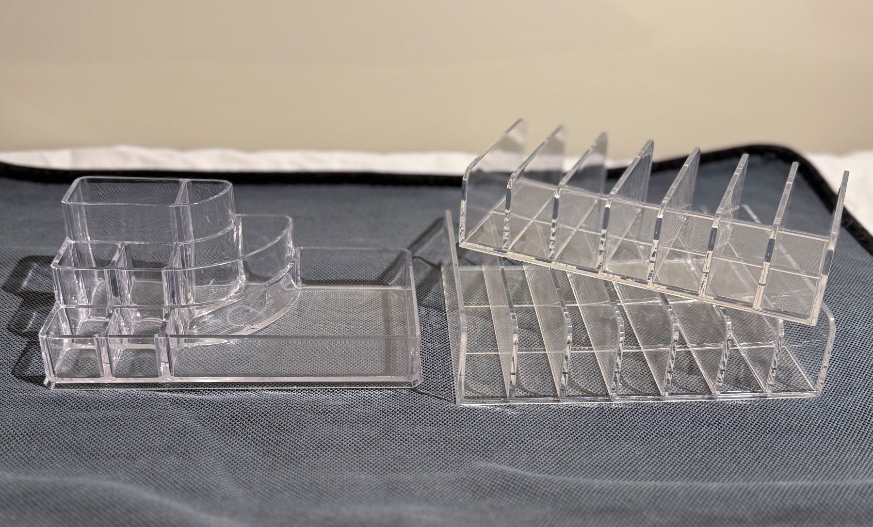 Contenitori & Simili: Kosmetik Organizer Set Acryl transparent – Usato da Basel venduto da karpfen17