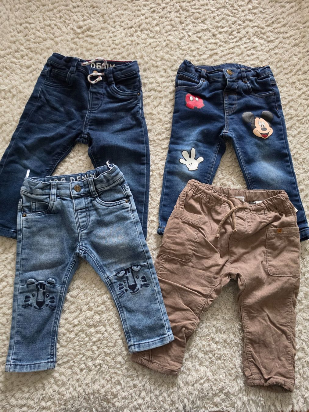 Lotti & Set di vestiti: Lot de 4 pantalons garçon – Usato da Renens VD venduto da User-VD17