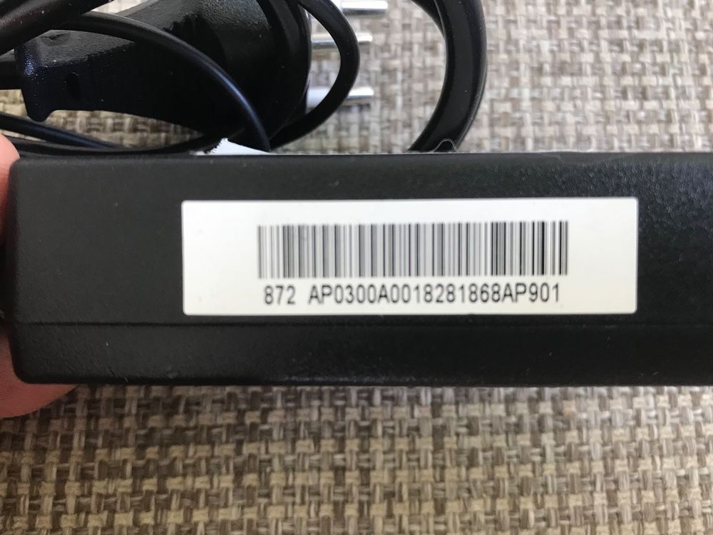 AC-Adapter Hipro Model HP-A0301R3 | Kaufen auf Ricardo