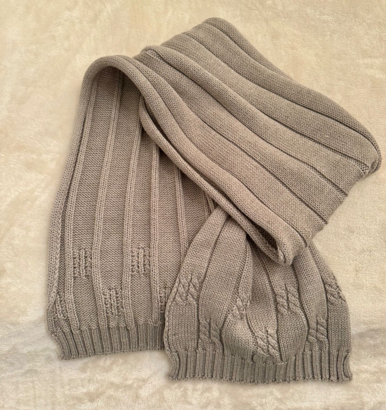 Foulards, Tücher & Schals: Damen Schal – Gebraucht aus Zürich von VictoriaGVA