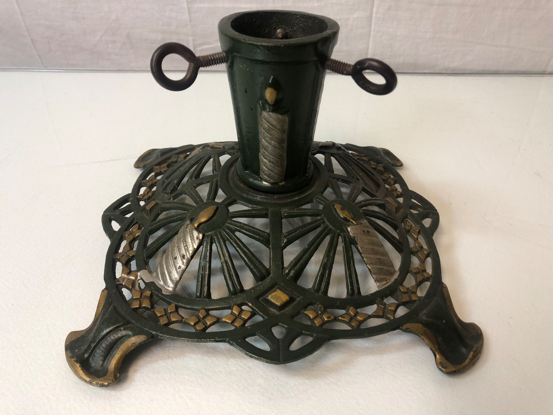 Basi per albero di Natale: Alter Christbaumständer aus Metall 22x22x14cm – Usato da Brunnen venduto da Allerwaren 1
