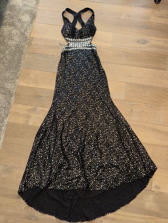 Schwarzes Abendkleid mit Strass, Grösse S, neuwertig