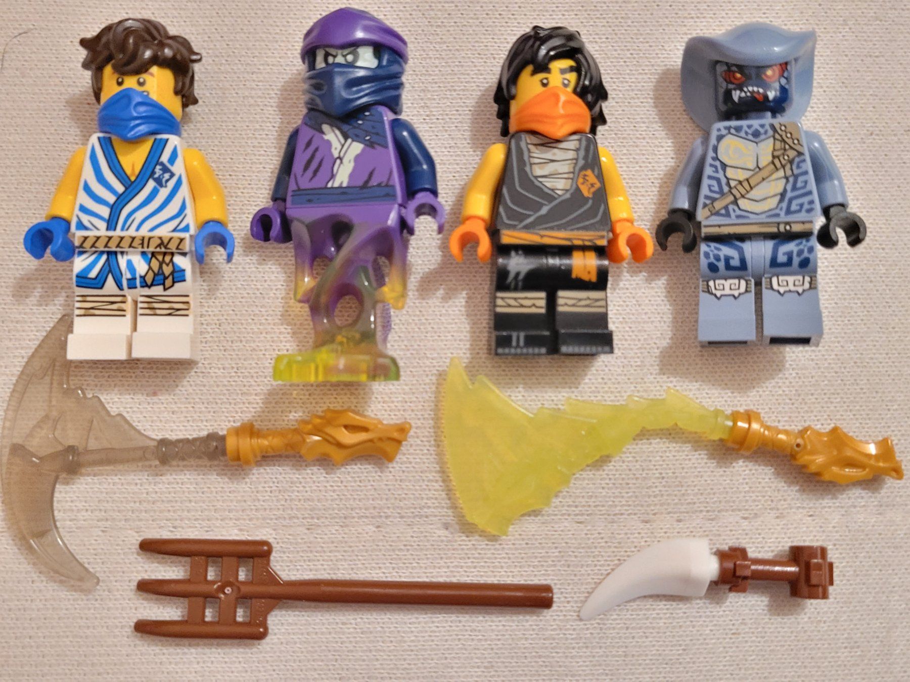 Lego Kit di costruzioni: 4 neue Lego Ninjago minifiguren – Nuovo (secondo la descrizione) da La Tour-de-Peilz venduto da estelle69 1
