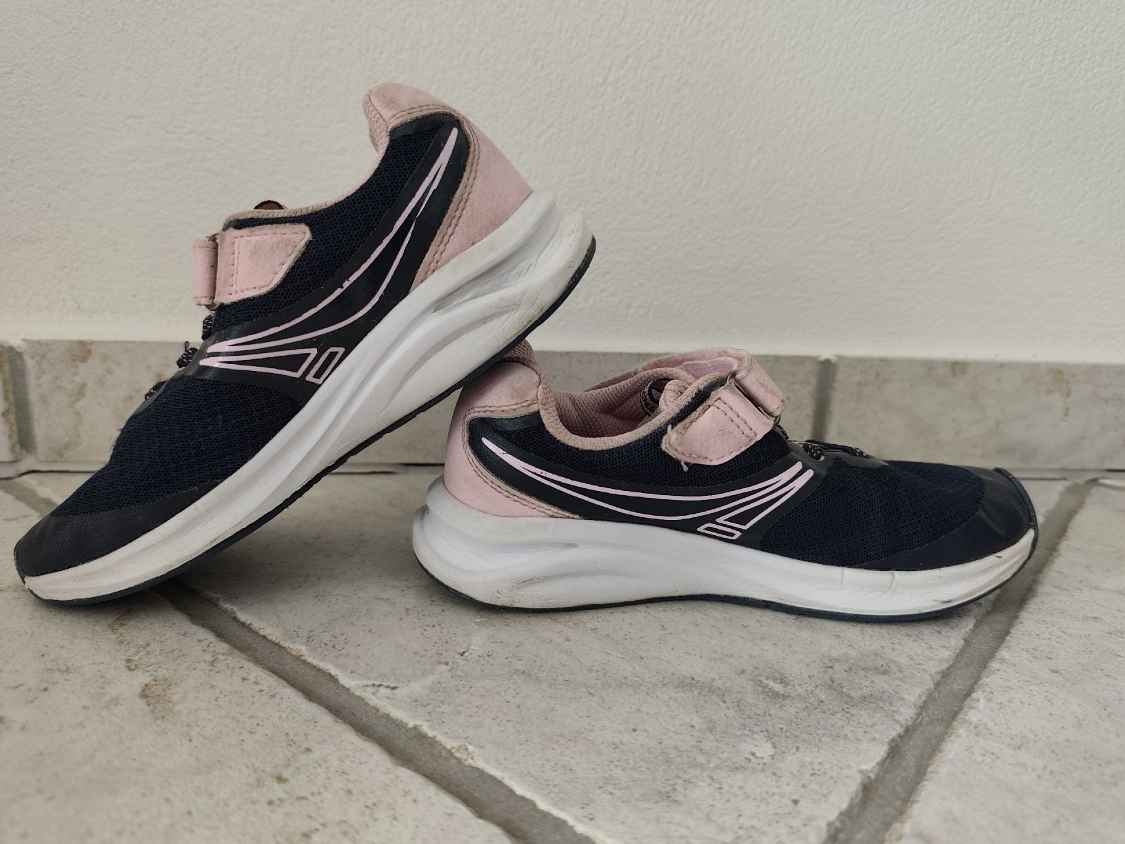 Scarpe per ragazze: Kinder Freizeitschuh  – Usato da Chur venduto da Rodanisa 3
