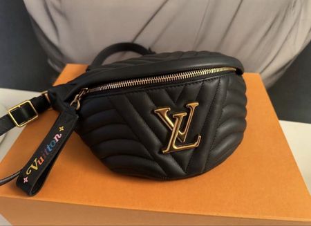 Louis Vuitton Bumbag New Wave in schwarz