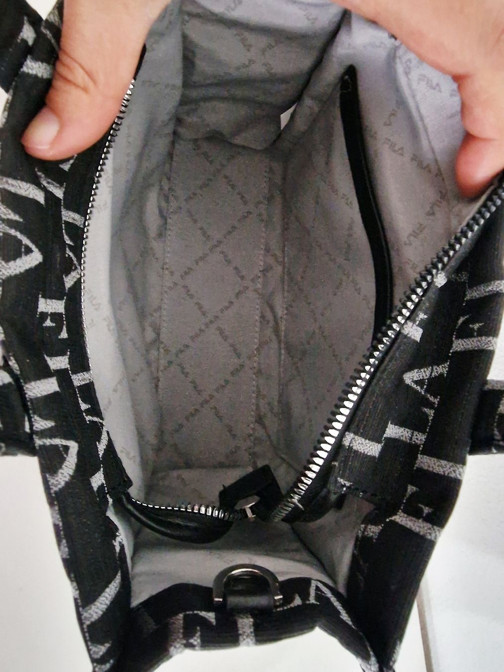Fila Taschen für Damen: Sac à main Fila , Neuf! – Neu (gemäss Beschreibung) aus Cournillens von jho_tx6d 3