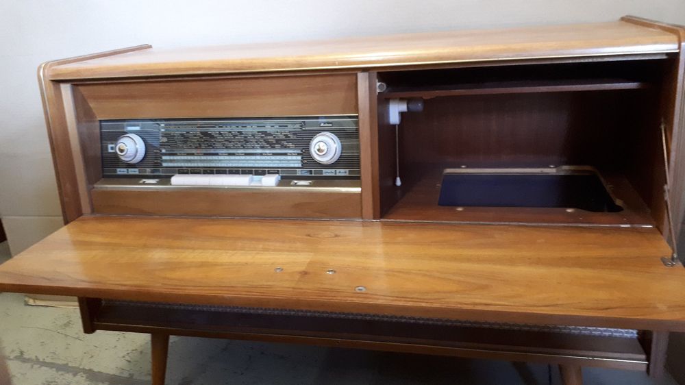 Saba Musiktruhe Mainau 100 Stereo (Defekt) in Madiswil für CHF 40 – nur ...
