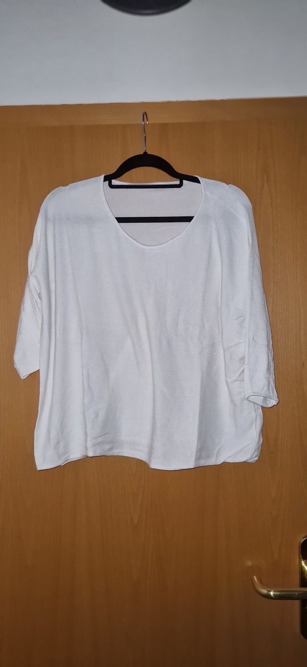 Pullover & Sweatshirts: Pullover Weiss M – Gebraucht aus Bubendorf von ang_b829