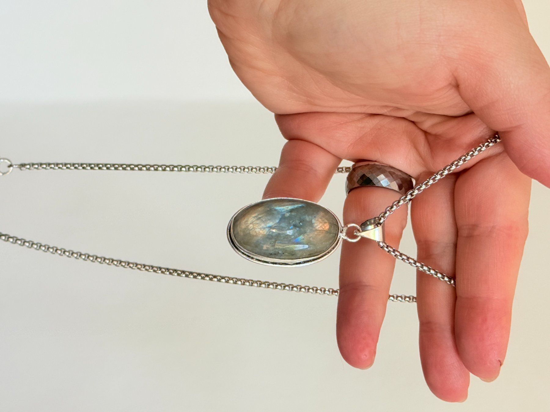 Catenine: Collier Labradorite - Élégance Intemporelle – Nuovo e nell'imballaggio originale da Genève venduto da AWWA 7