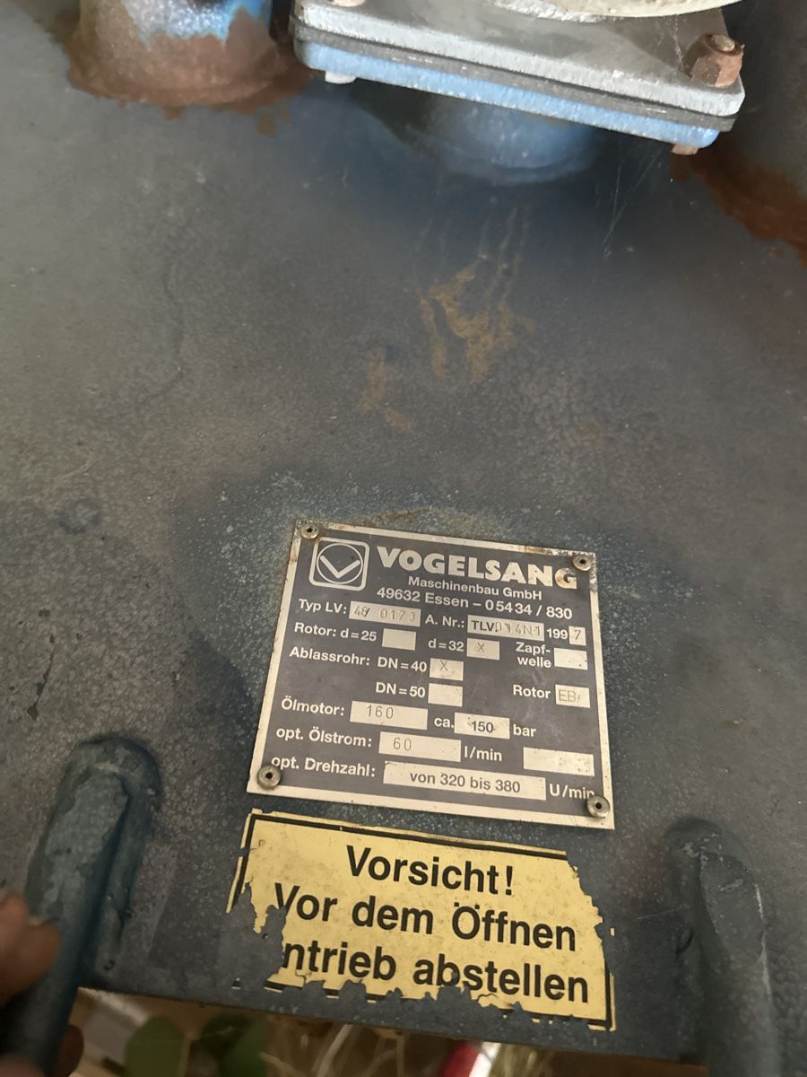 Trattori: Vogelsang Gülleverteiler – Usato da Gstaad venduto da Deutzk90 1