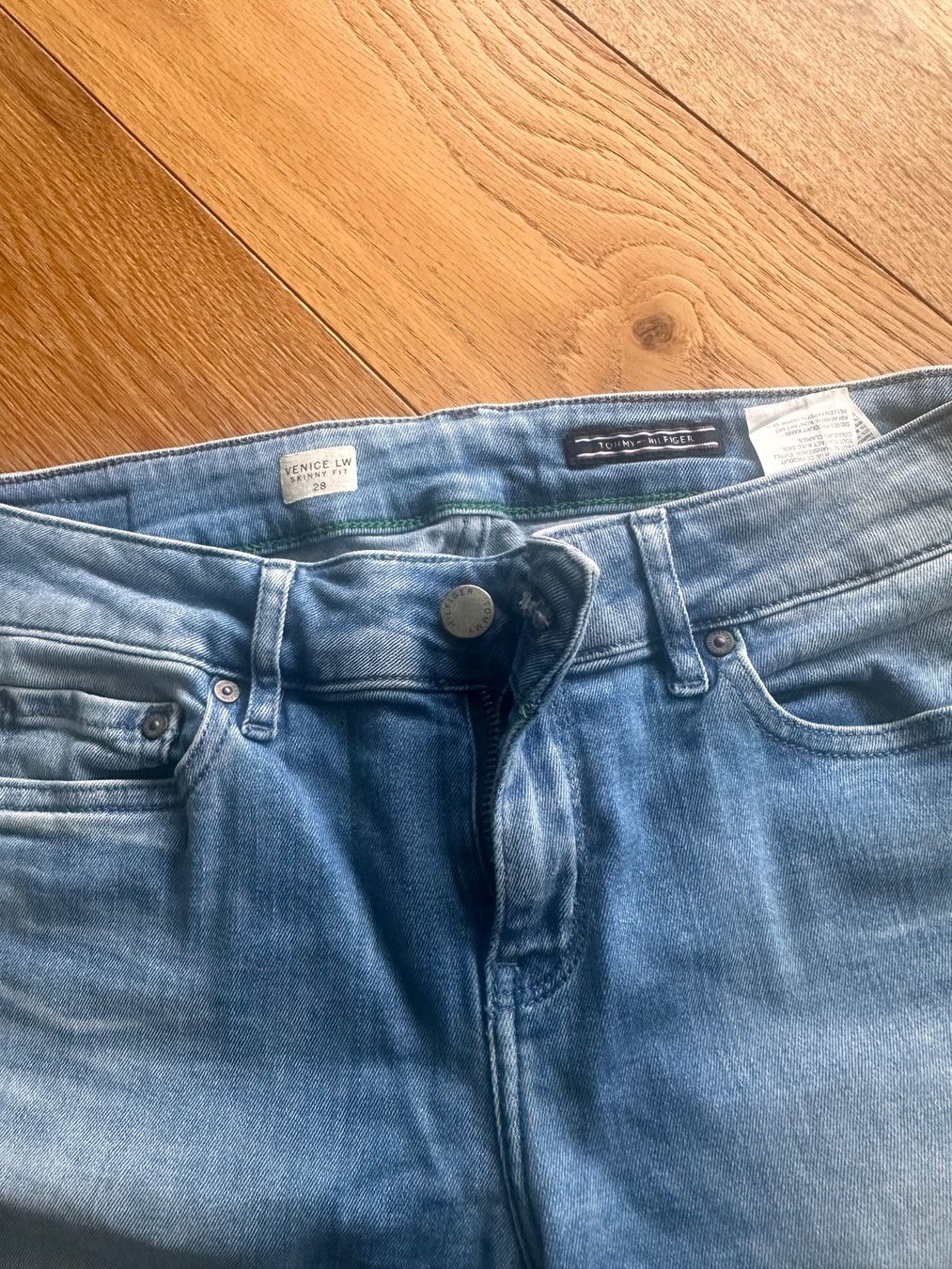 Tommy Hilfiger Jeans: Hilfiger Jeansshort Jeans 28 – Gebraucht aus Pfaffhausen von Klaras_second_hand 3