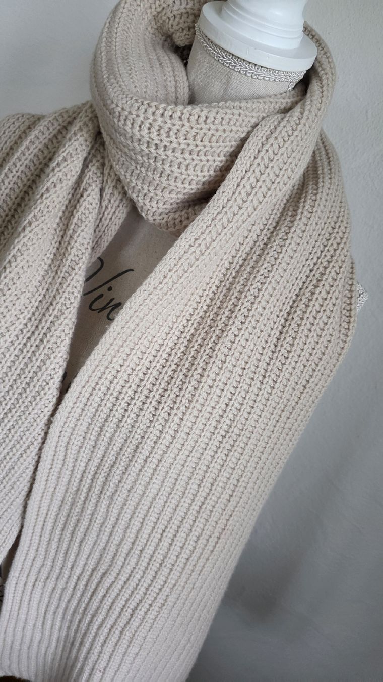 Max Mara Foulard & Sciarpe: Toller Strickschal von "MAX MARA WEEKEND" – Nuovo (secondo la descrizione) da Schneisingen venduto da backstore24 1