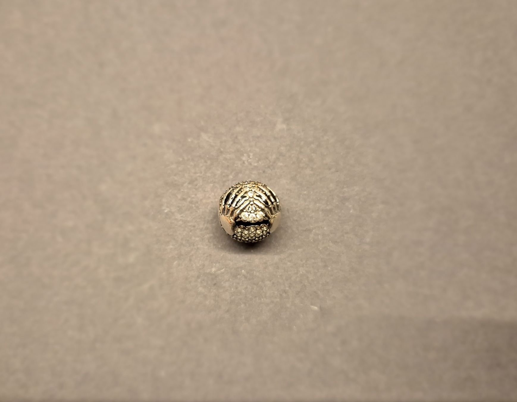 Ciondoli: Silber Charm Skelett Kopf +Garantie – Nuovo (secondo la descrizione) da Rotkreuz venduto da Carbone_Bijou-Shop