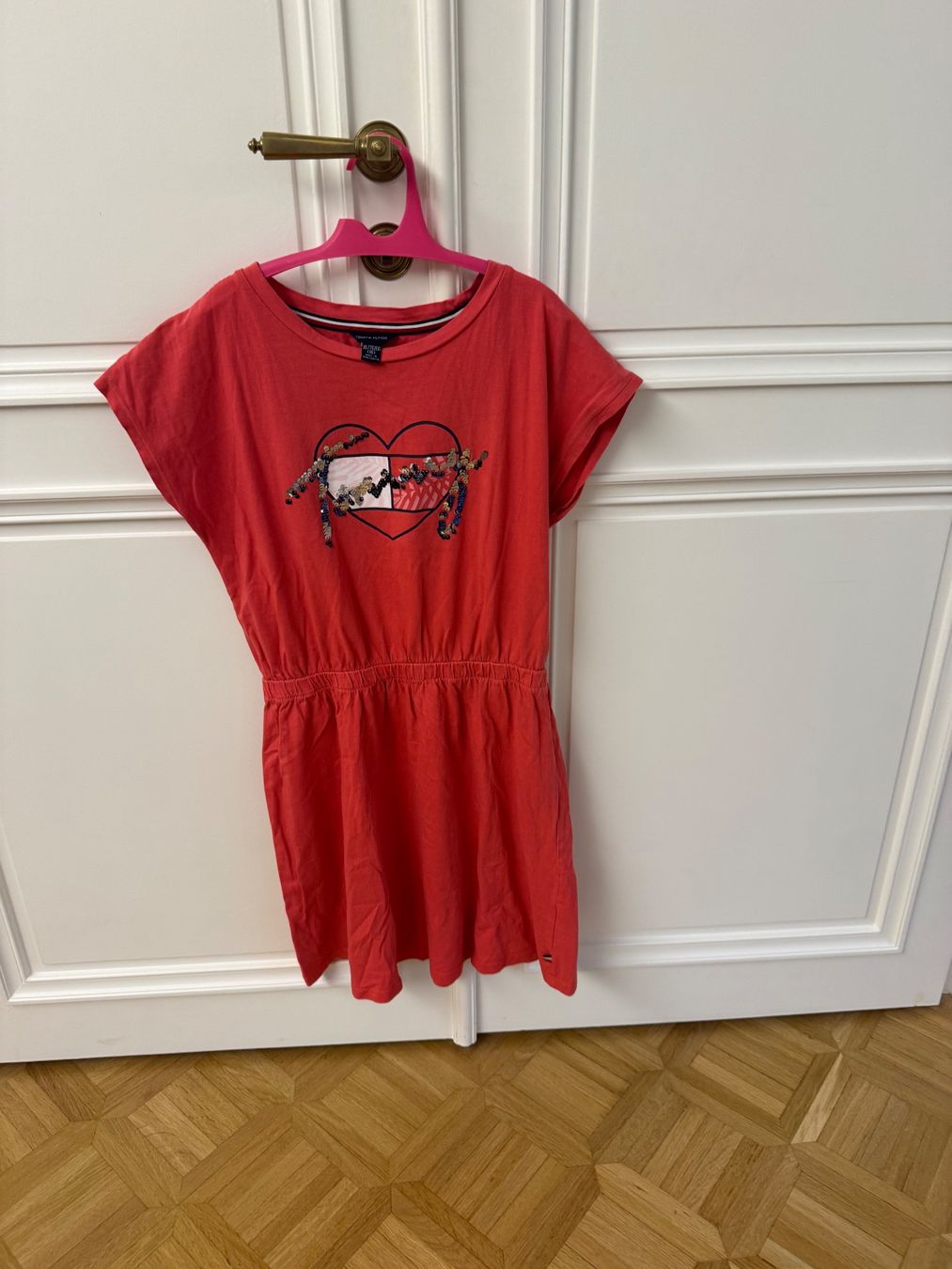 Tommy Hilfiger Kleider & Röcke: Robe Tommy Hilfiger T16 ans – Gebraucht aus Conches von chn_hgl6