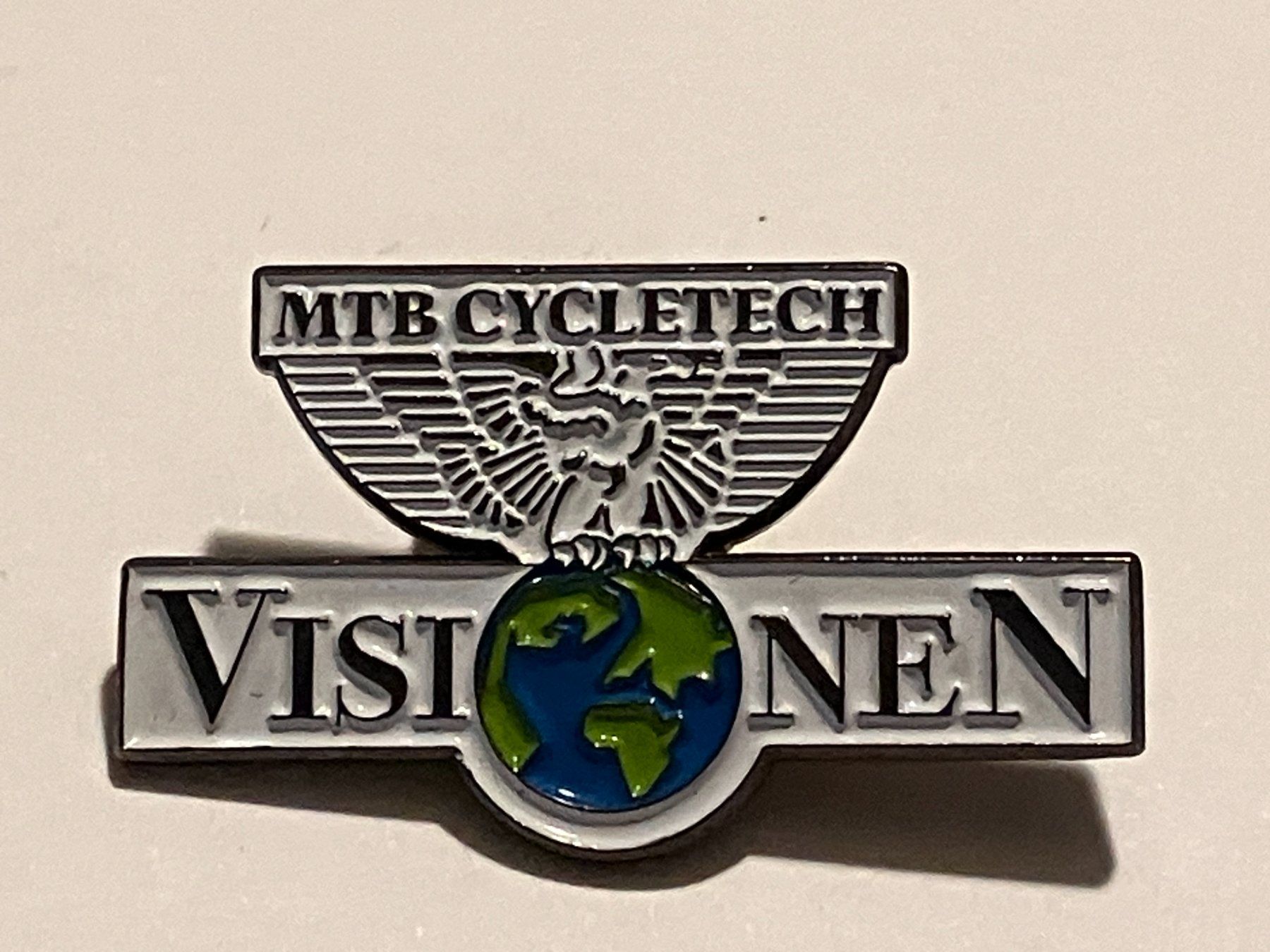 Plaquettes & Badges: 1 Pin MTB Cycletech Visionen – D'occasion à Basel par djwwpp