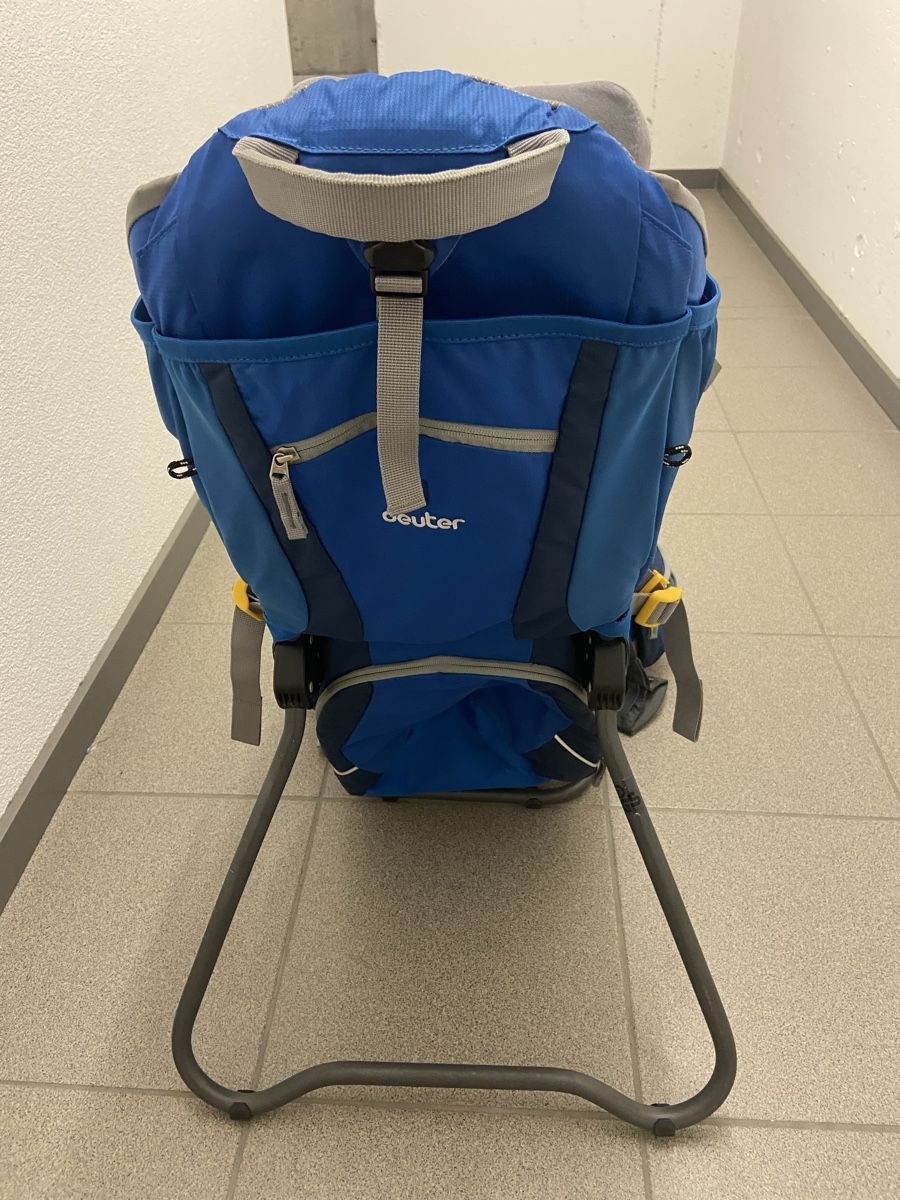 Deuter Marsupi portabebè: Deuter Kid Comfort 2  – Usato da Arbedo venduto da gregmccooper 1