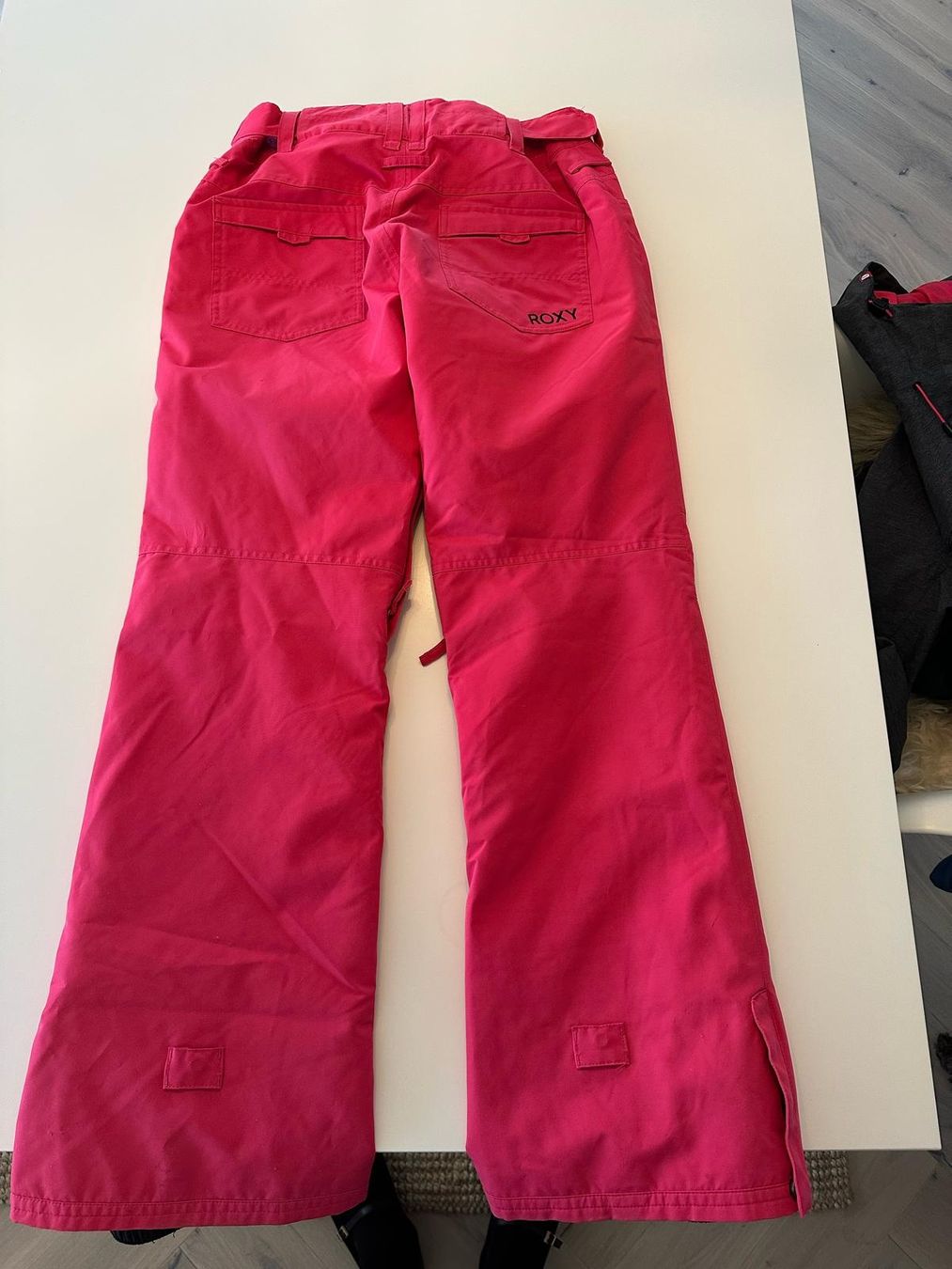 Roxy Lotti & Set di vestiti: Skianzug Roxy – Nuovo (secondo la descrizione) da Beinwil am See venduto da noeliaz14 3