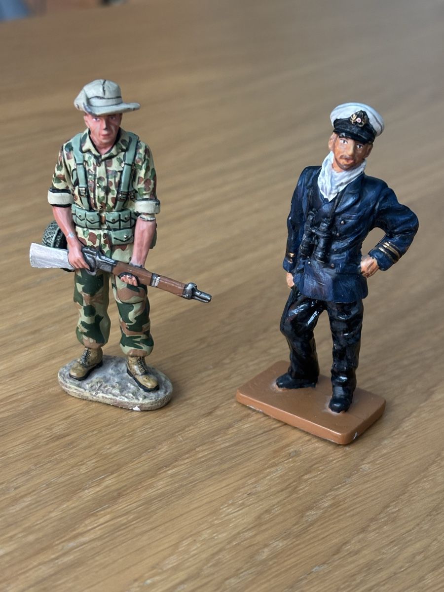 Kit di modellismo & Modellini statici: Deux figurines en plomb – Usato da Orbe venduto da car_8grw