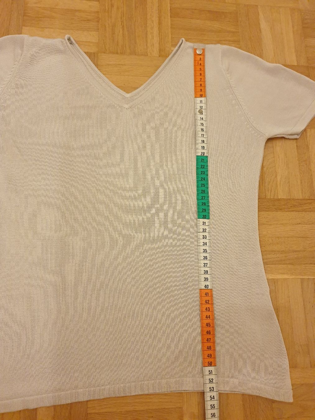 Top: Pull manche courte, S/36, soie, écru/gris très clair – Usato da Neuchâtel venduto da Verenas12 4