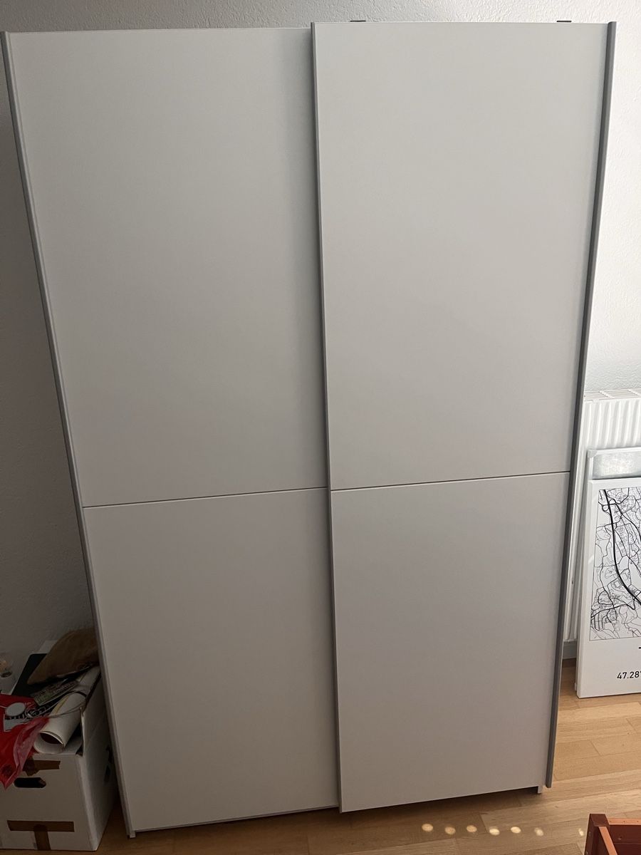 Scaffali: Armoire spacieuse  – Usato da Biel/Bienne venduto da tam_ysd9