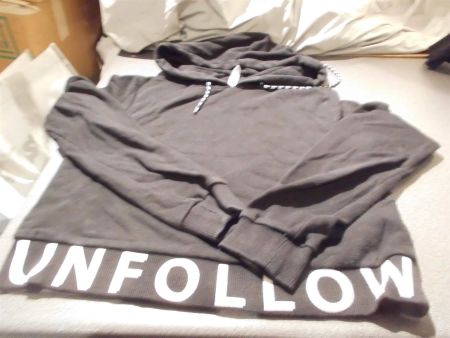 Kapuzenpullover Grösse XS, FB Sister, UN
