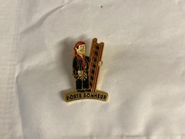 Pin's Porte-bonheur ramoneur vintage -  tradition!