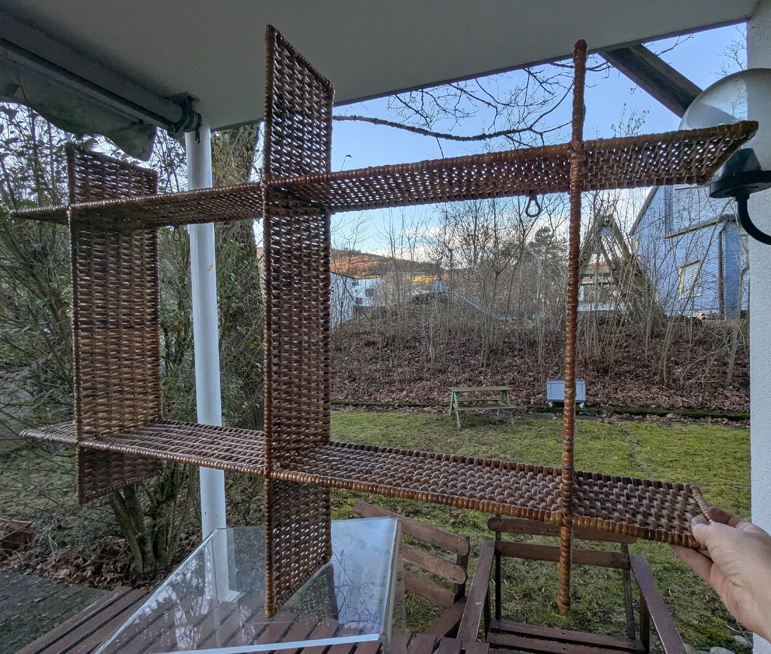 Scaffali: Vintage 70s Rattan Grid Wall Shelf - Large – Usato da Erlinsbach SO venduto da Meytalien 5
