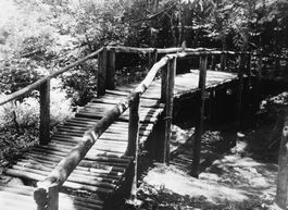 Gr. Fotografie: Kleine Holzbrücke