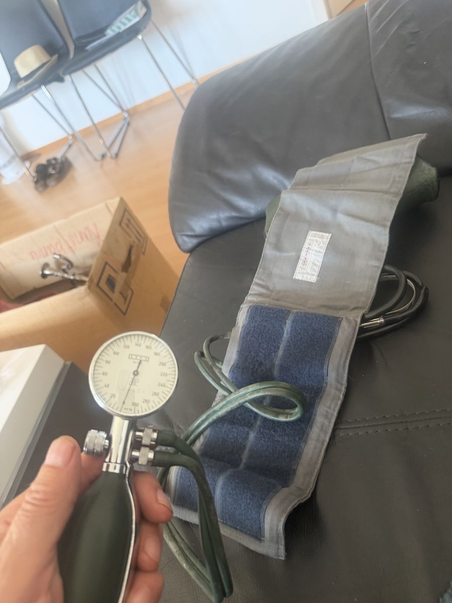 Attrezzature mediche: Blutdruckmessgerät  – Usato da Baden venduto da noli.r 6