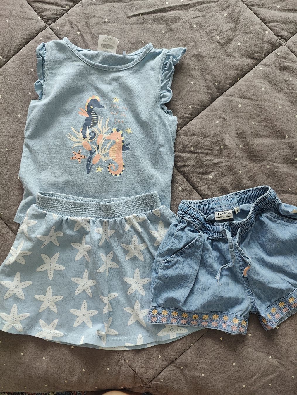 Lotti & Set di vestiti: Kleiderpaket Mädchen Grösse 98  – Usato da Zürich venduto da sof_f2ts 3
