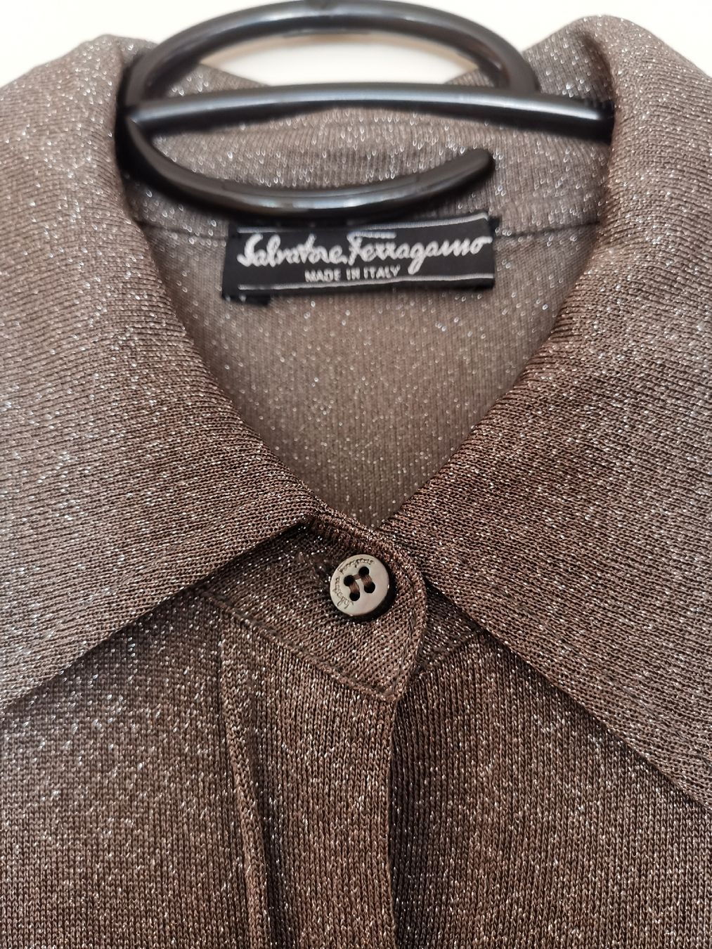 Salvatore Ferragamo Blusen: Salvatore Ferragamo, Bluse mit Metallicfäden  – Gebraucht aus Uerikon von pink_flamingo 1