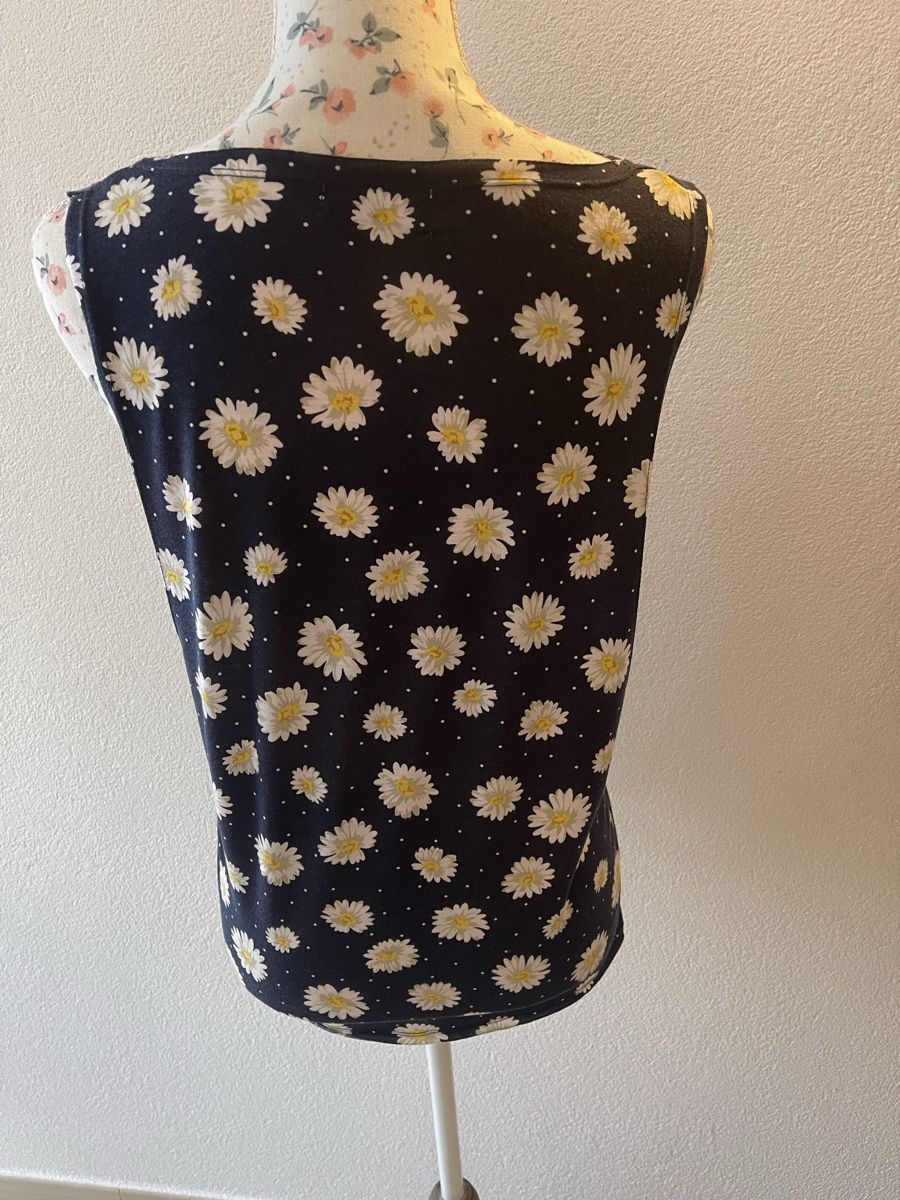 Top: Haut marguerites – Usato da St-Pierre-Clages venduto da Largomuch 2