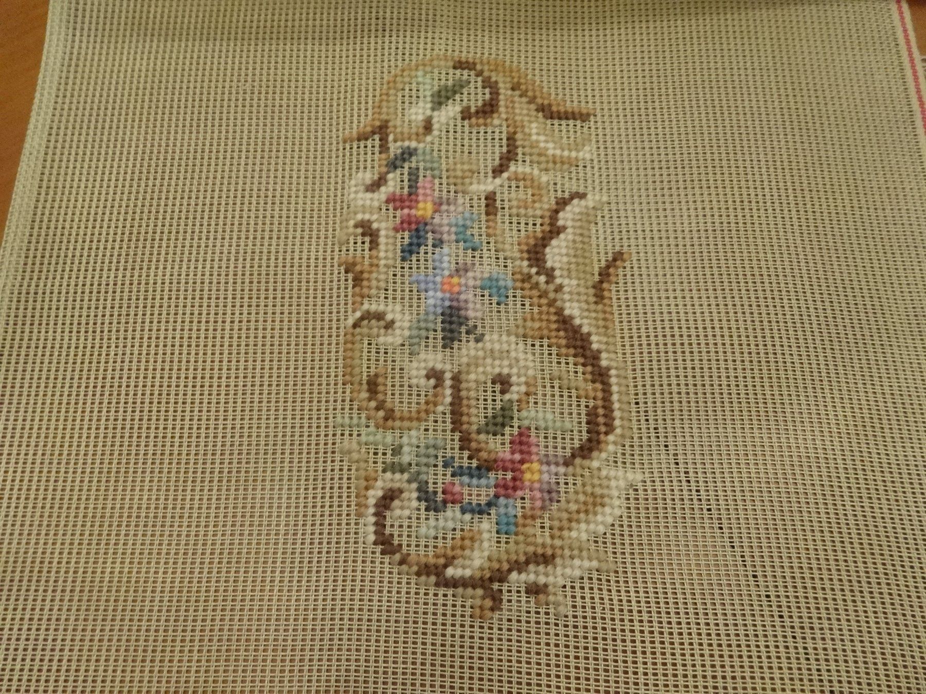 Tutte le decorazioni: Gobelins - Manchettes pour fauteuil – Nuovo e nell'imballaggio originale da Biel/Bienne venduto da milamila02 1