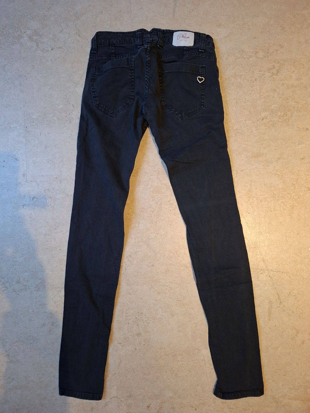 Please Jeans Jeans: Please Jeans, schwarz Gr. XS – Usato da Klingnau venduto da vollmond36 1