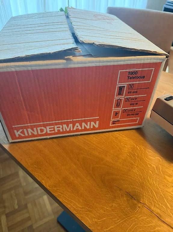 Proiettori: Diaprojektor Kindermann – Usato da Kappelen venduto da Ushy08 2