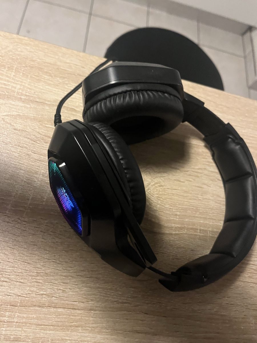 Casques audio: Casque, Gaming – D'occasion à Nods par giu_lj2x 2