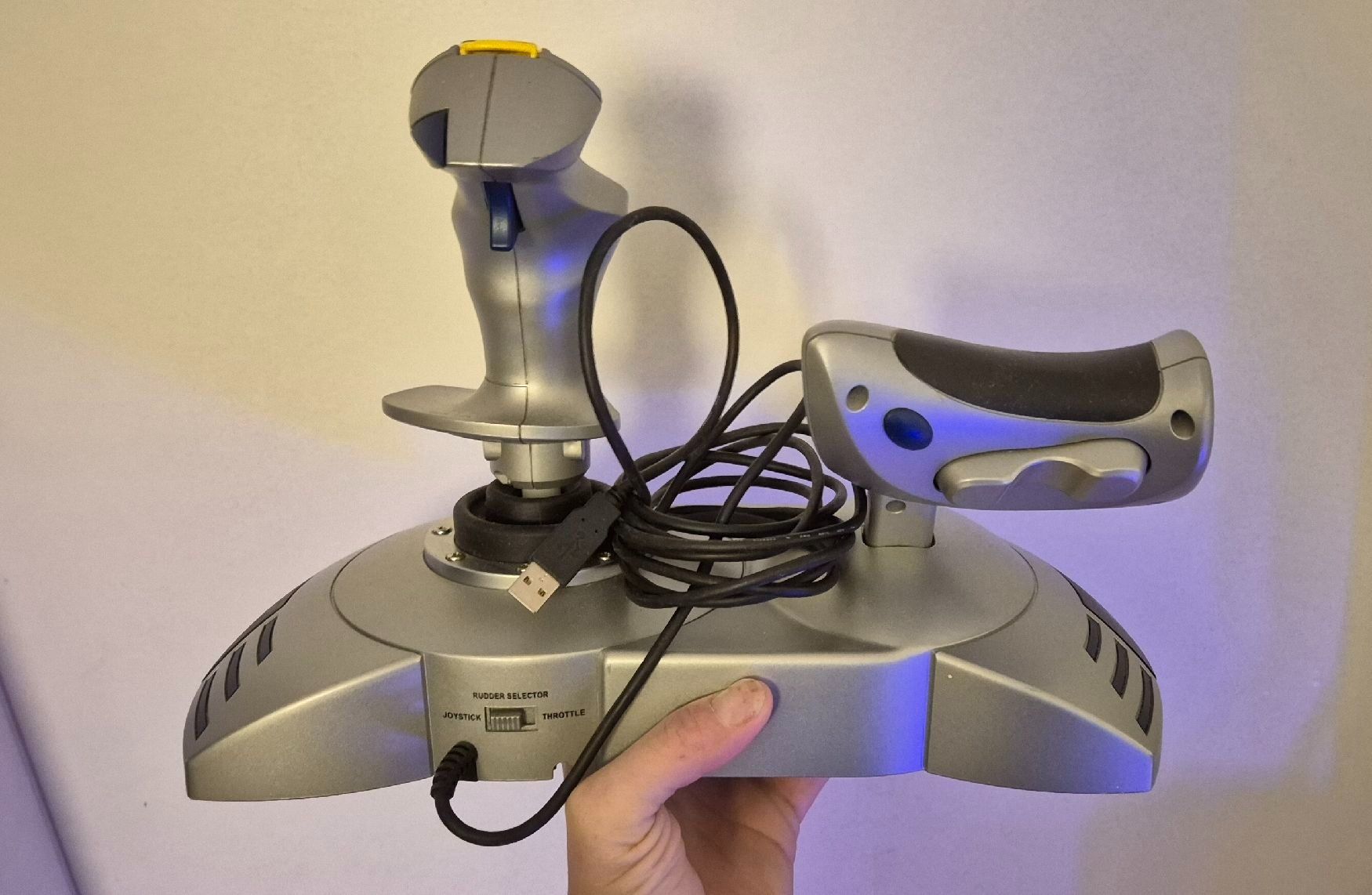 Thrustmaster Controller: Joystick Thrustmaster Top Gun Afterburner HOTAS - année 2000 – Gebraucht aus Neyruz FR von RetroLab_ 1