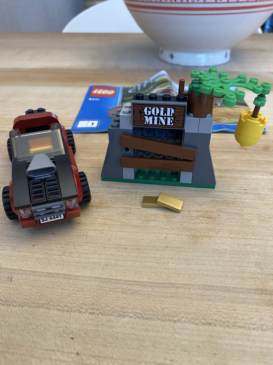 Lego Spielzeuge: LEGO City Gold Mine 4441 – Defekt aus Stans von lor_p8xh