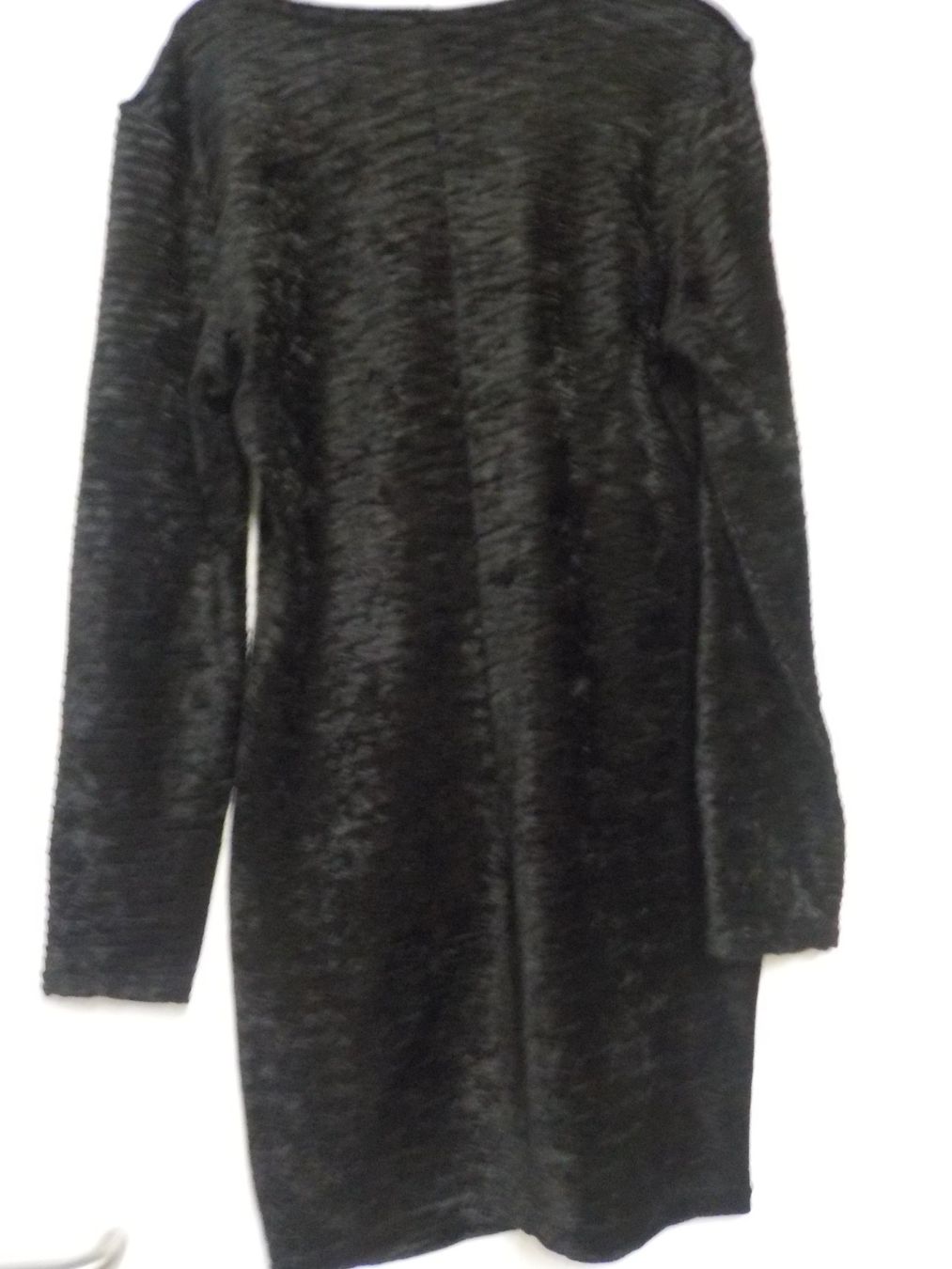 Vestiti: scharzes Kleid, Samtoptik (33) – Usato da Muri b. Bern venduto da Silberdolphin 1