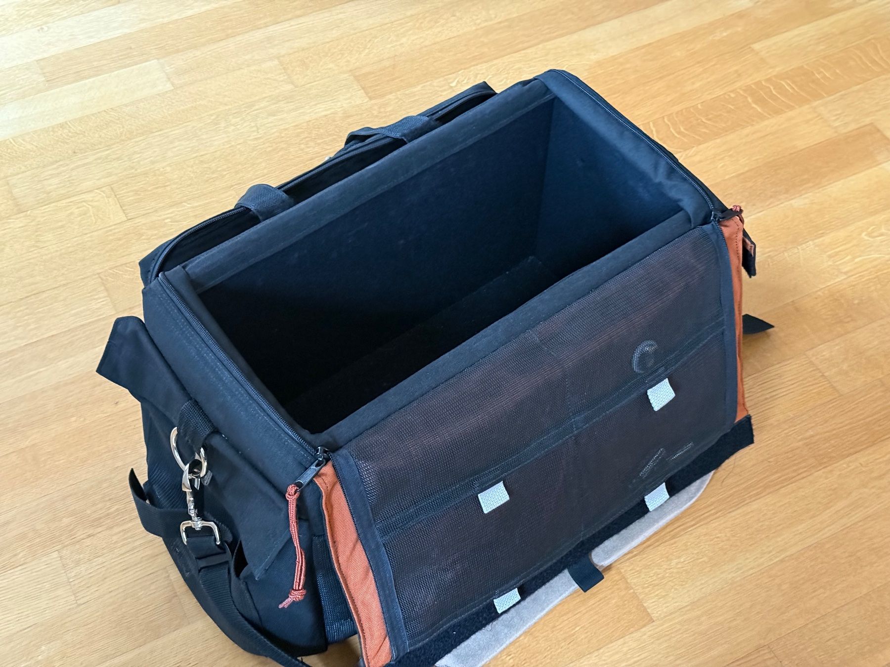 Borse: Kameratasche Porta Brace – Usato da Zürich venduto da Idats 3