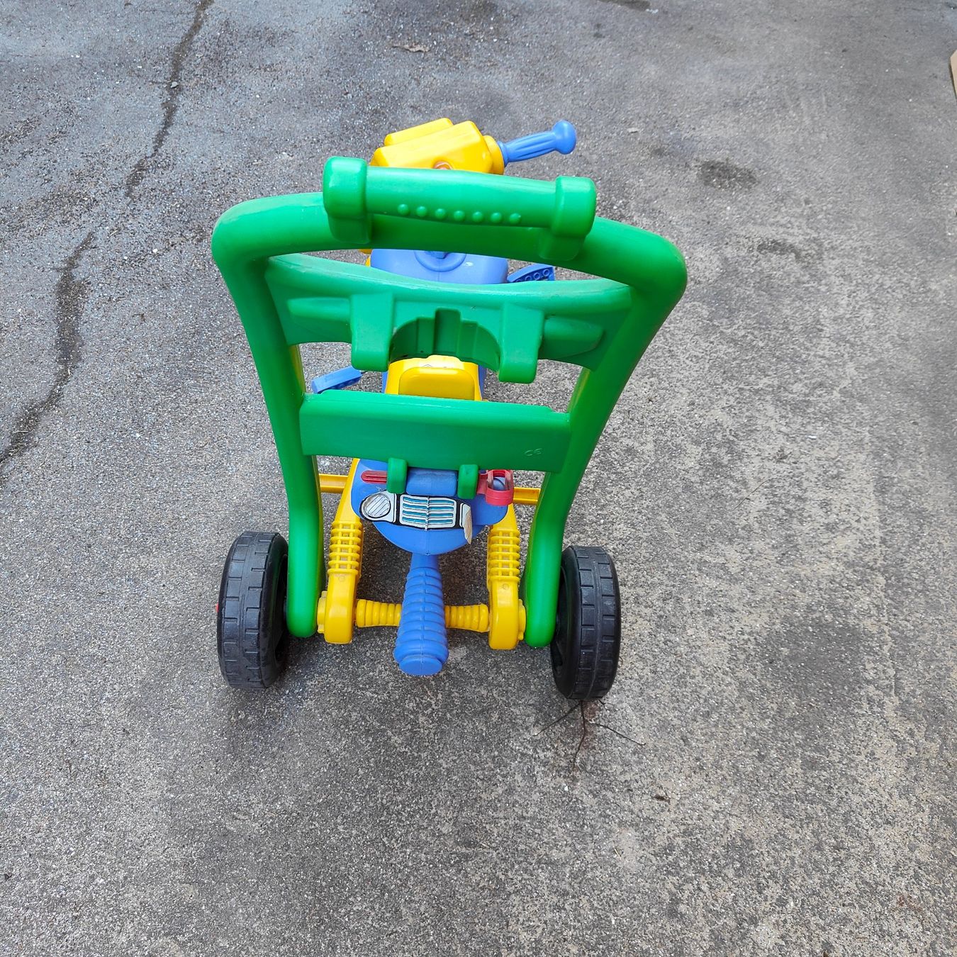 Fahrzeuge für Kinder: Dreirad im Motorrad-Design – Gebraucht aus Davos Platz von wauwauin 1