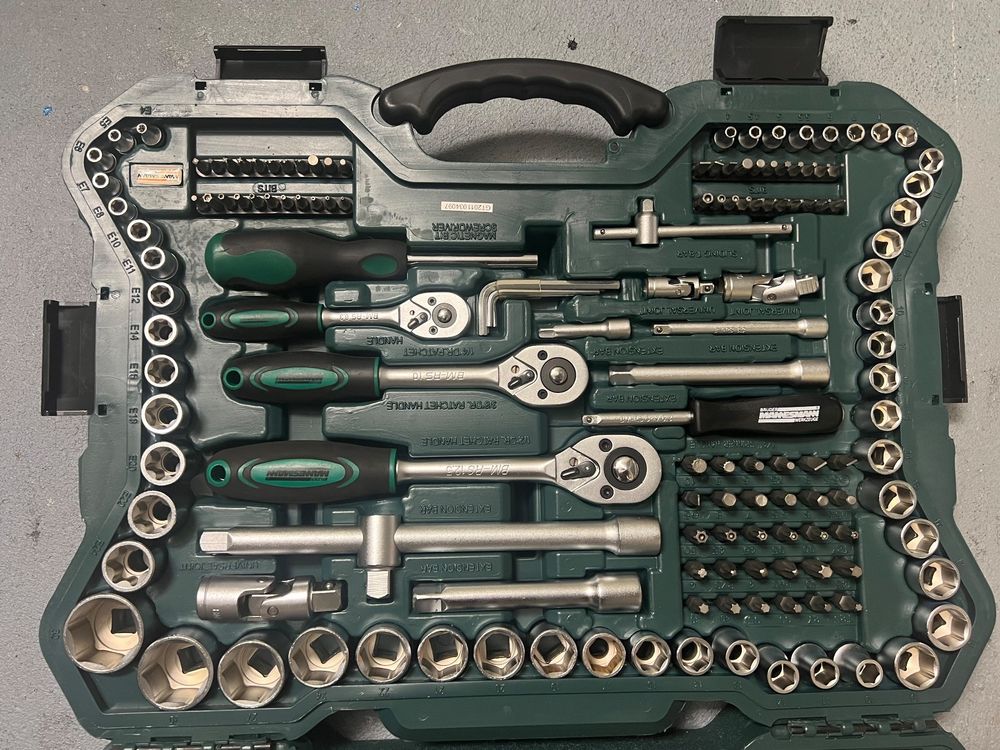 Brüder Mannesmann M98430 Steckschlüsselsatz 215-tlg | Kaufen auf Ricardo