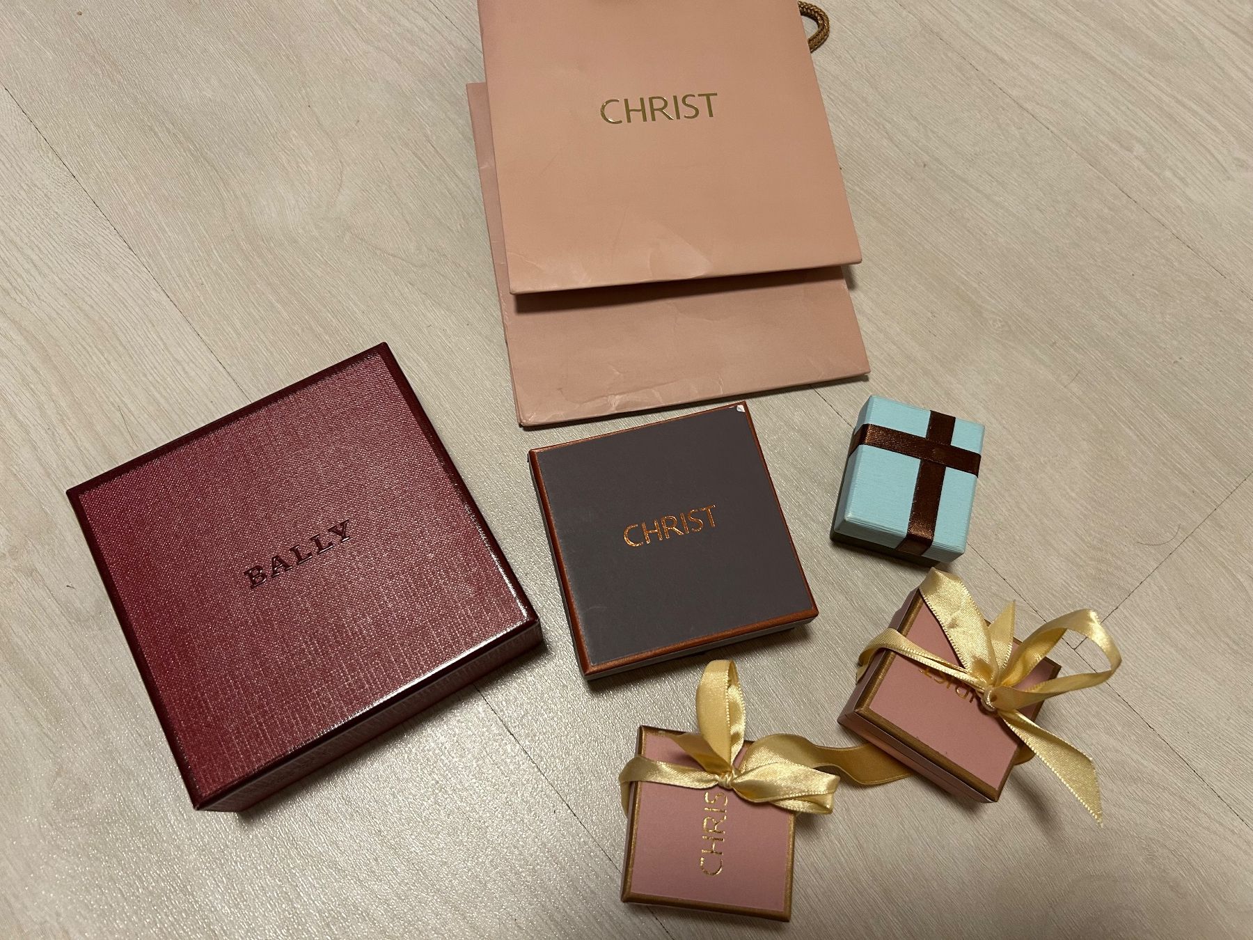 Bally Altro in Decorazioni & Accessori: Bally Box + Christ Box und Tasche – Usato da Zürich venduto da mai_sxv7