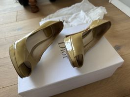 Vintage Escarpins Dior vernis beige pointure 36.5