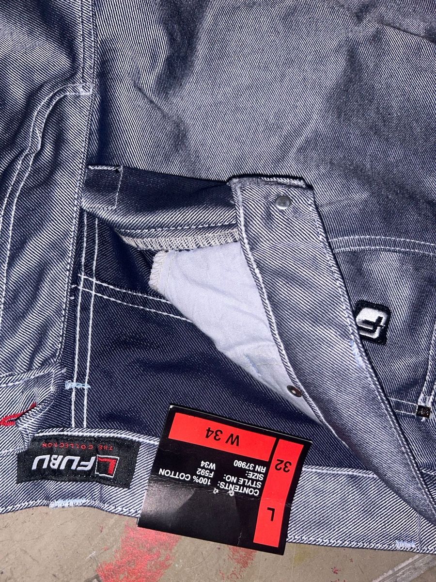Fubu Jeans: FUBU Silver Jeans – Neuf avec emballage d'origine à Sennhof par spider605 2