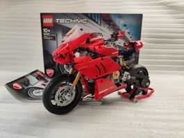 LEGO Technic Motorrad Ducati Panigale V4 R 42107
