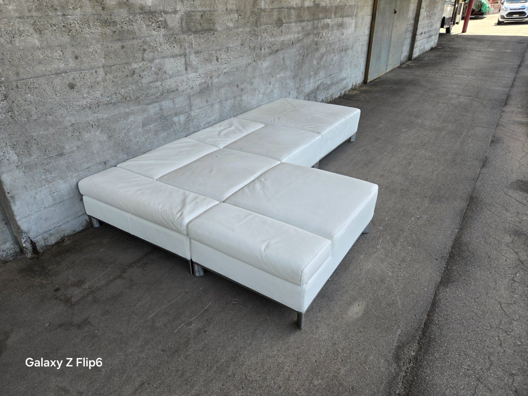 Sofas: Ledersofa weiss – Gebraucht aus Weesen von Lenco1 3
