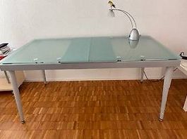Glastisch grössenverstellbar