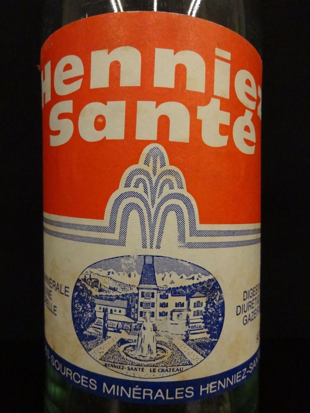 Gläser, Krüge & Flaschen: alte Flasche HENNIEZ SANTÉ 1966 – Gebraucht aus Kerzers von Flaschenposten 1