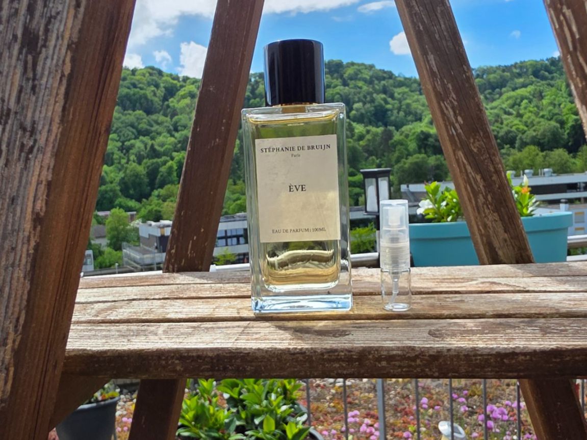 Profumi & Eau de Toilette: Stephanie de Brujin - Éve - 2ml – Nuovo (secondo la descrizione) da Winterthur venduto da FragranceLUXE